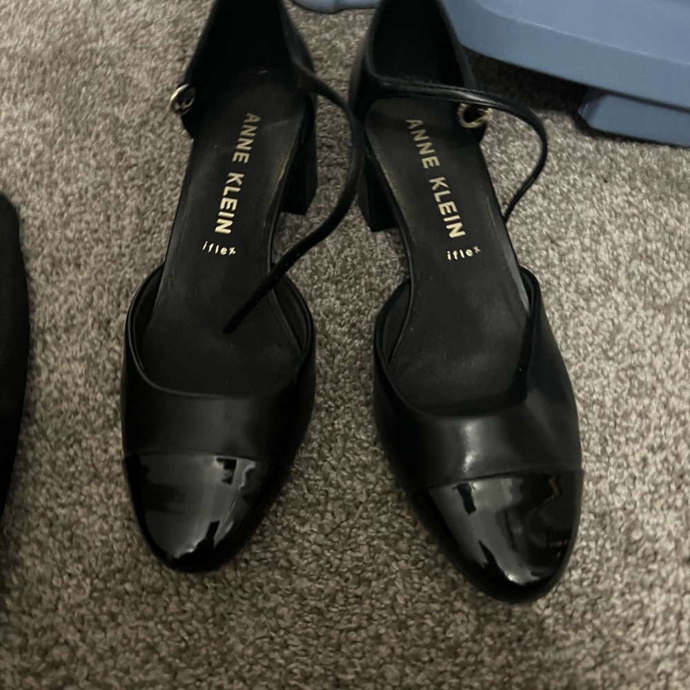 Anne Klein Black Patent Heels